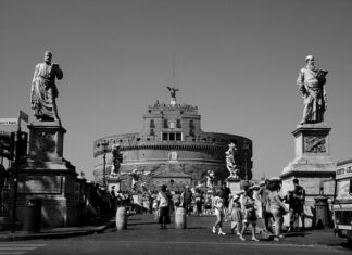 Jak dodać logo firmy na allegro?