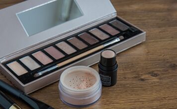 Czy można nałożyć korektor na całą twarz?