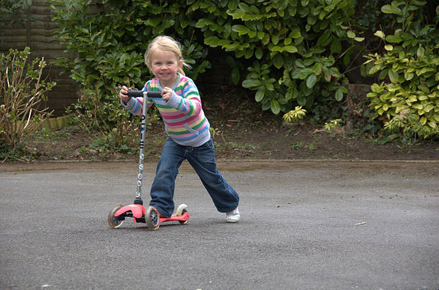 hulajnoga-(1) Hulajnoga 3 kołowa